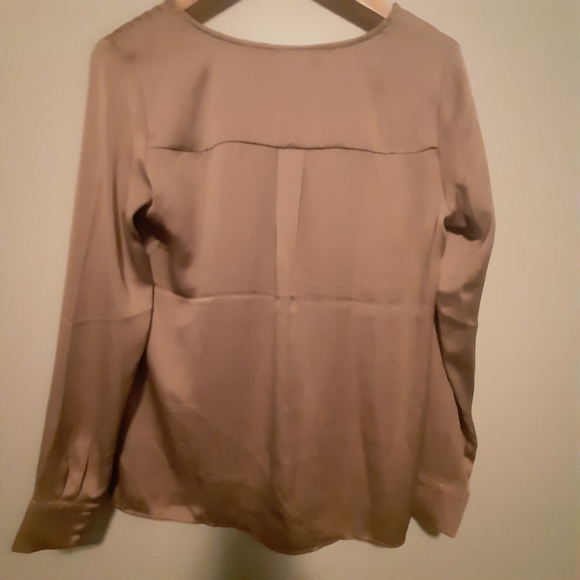 H&M satin feel long sleeve blouse size 36 ex condition no pulls - Picture 3 of 3